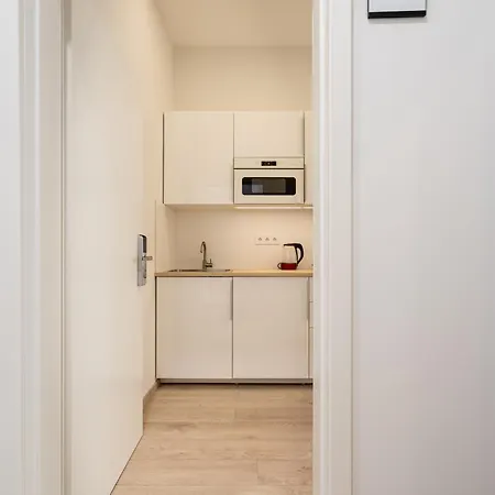 Apartmán D20 - Gozsdu Garden - Location By Bqa