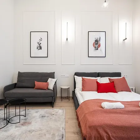 D20 - Gozsdu Garden - Location By Bqa Apartment Budapest