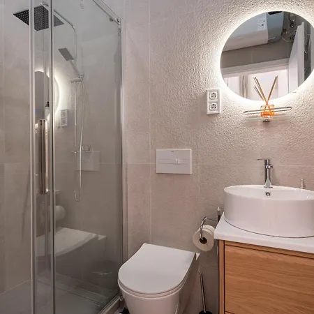 D20 - Gozsdu Garden - Location By Bqa Apartment Budapest