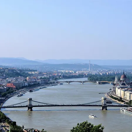 D20 - Gozsdu Garden - Location By Bqa Apartmán Budapešť