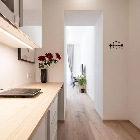 דירה D20 - Gozsdu Garden - Location By Bqa *