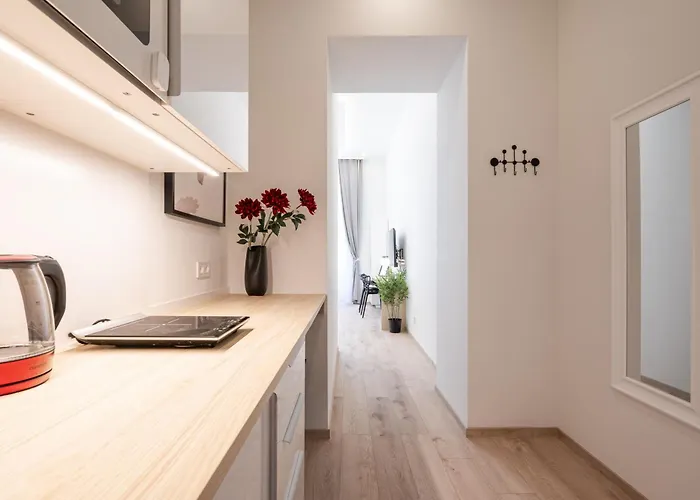 Apartmán D20 - Gozsdu Garden - Location By Bqa *